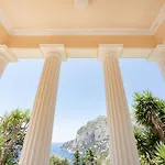 4 Colonne, 아파트 카프리
