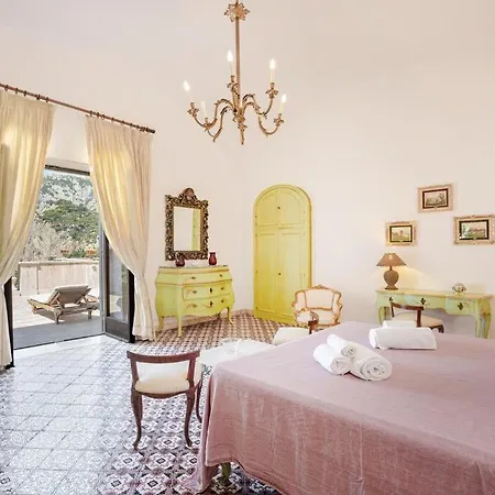 Appartamento 4 Colonne, *