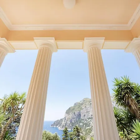 4 Colonne, Apartamento Capri