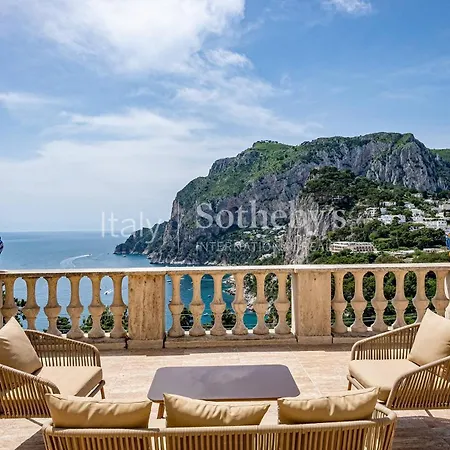 4 Colonne, Apartament *